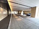 パークタワー晴海 駐車場入り口。