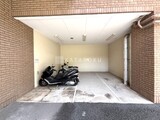 インザガーデン バイク置き場。