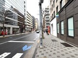 Ｋ’ｓ麹町 外観と歩道写真