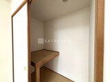 イーストコア曳舟一番館 押入れ。