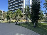 グランドシティタワー月島 開放的な共用庭園で緑に囲まれた落ち着いた空間