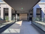 グランドシティタワー月島 日差しが差し込む開放的な共用廊下