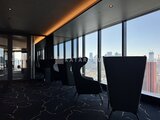 グランドシティタワー月島 高層階から都市景観を望む開放的なラウンジスペース