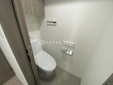 ブライズ大森本町 モダンな内装の清潔感あるトイレ空間