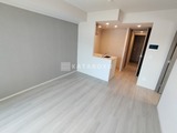 シーズンフラッツ新高円寺 開放的なリビングダイニングとキッチンが一体化した間取り