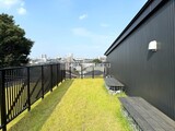 リビオメゾン大岡山 屋上テラス芝生。