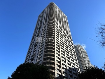 リバーシティ21イーストタワーズⅡ 外観。