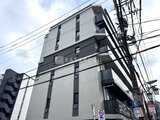 アイフラット品川戸越パークサイド 前面道路から見たモダンな外観の建物