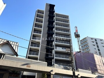 プレディアコート大森山王 外観斜めから。