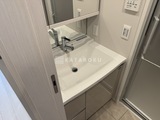 ルフォンプログレ本郷三丁目 独立洗面台。