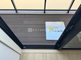 ブランシエスタ目黒中央町 開放感のあるテラス天井から自然光が降り注ぐ空間