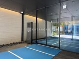 RJRプレシア蒲田 明るく開放的なエントランスホール、ガラス張りの自動ドア入口
