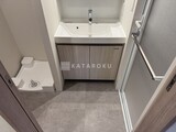 プレディアコート板橋 独立洗面台。