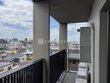 ロイジェント西新井 街並みが見渡せる広めのバルコニー