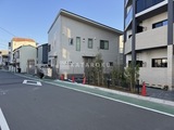 プラティーク目白 前面道路。