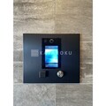 KDXレジデンス上板橋 石壁に埋め込まれたタッチパネル式のエントランスシステム