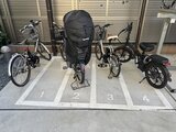 クレアティフ三軒茶屋 複数台の自転車が並ぶ、区画整理された駐輪スペース