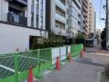 グランエール西日暮里ノース 外観と敷地内写真。