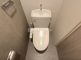 プレディアコート西日暮里 手洗い付きタンクの温水洗浄便座があるトイレ