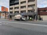 ラグゼナ北千住2 外観と前面道路。
