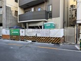 アーバネックス浅草橋フロント 外観と前面道路。