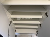 アーバネックス浅草橋フロント 収納力たっぷりの壁面シェルフユニット