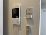 ステラテラス インターホン・照度調整・換気パネル付きの玄関スイッチ周り