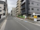 コンフォリア中葛西 外観前面道路写真。
