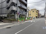 コンフォリア中葛西 外観前面道路写真。