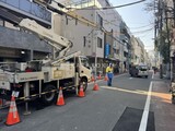 アーバネックス上野 外観と前面道路写真。
