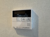 アーバネックス上野 給湯器のリモコンパネル、温度調整と運転切り替えが可能