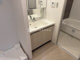リテラス三ノ輪ウエスト 独立洗面台。