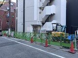 プライムブリス新御徒町 外観とエントランス写真。