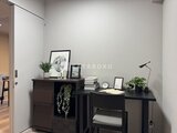 プラウドフラット西蒲田 落ち着いた色合いでまとめた書斎スペース