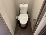 アリビス五反野 温水洗浄便座付きの清潔感のあるトイレ室内