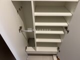 アリビス五反野 整理しやすい可動棚付きの収納スペース