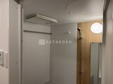 アリビス五反野 白を基調とした落ち着いた印象のシャワールーム