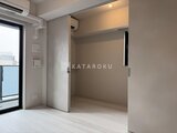 ルフォンプログレ赤羽マークス 明るい間取りのリビングダイニングと洋室への動線