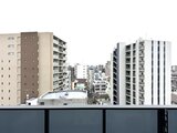 ルフォンプログレ赤羽マークス バルコニーから見た都市風景と周辺建物の様子