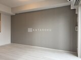 ルフォンプログレ赤羽マークス グレー壁が落ち着いた印象のゆとりあるリビング空間