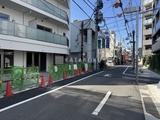 プライムブリス品川中延 外観と前面道路写真
