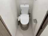 ロスアルコス千駄木 温水洗浄便座付きの清潔感のあるトイレ空間