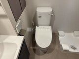 シーズンフラッツ大森北三丁目 温水洗浄便座付きのコンパクトなトイレ空間