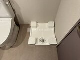 シーズンフラッツ大森北三丁目 洗面台と浴室の間のコンパクトなトイレ空間