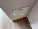 シーズンフラッツ大森北三丁目 天井にコンセントと照明スイッチが備わった天井面