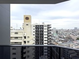 シーズンフラッツ大森西 バルコニーから見た周辺の街並みと建物群の眺望