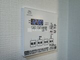 コンフォリア・リヴ大崎 暖房乾燥涼風機能付きの浴室リモコンパネル