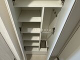 コンフォリア・リヴ大崎 収納たっぷりの可動棚がついた便利なクローゼット