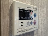 グランジット月島TOKYO BAY 給湯器リモコンが壁に取り付けられた状態