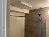 ドゥーエ三ノ輪3 浴室乾燥機付きの落ち着いた色調の浴室